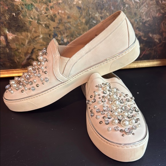 $498 Stuart Weitzman Cream White Crystal Pearl Sneakers Size 8.5 - Picture 4 of 11